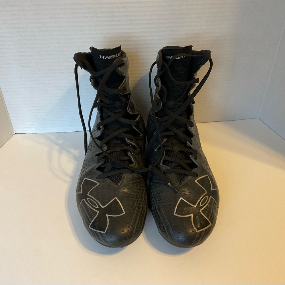 Under Armour Highlight Cleets Size 9.5